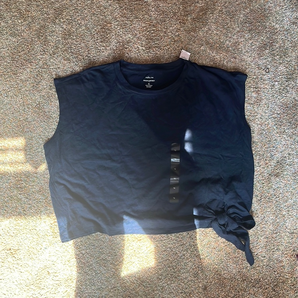 Banana Republic cropped tank